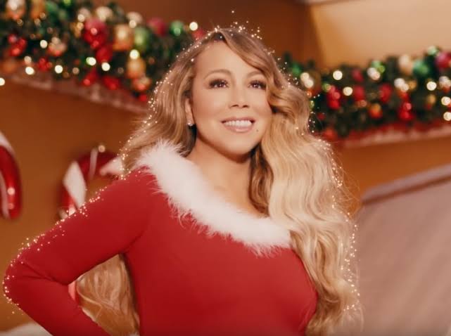 Mariah Carey – All I Want For Christmas Is You